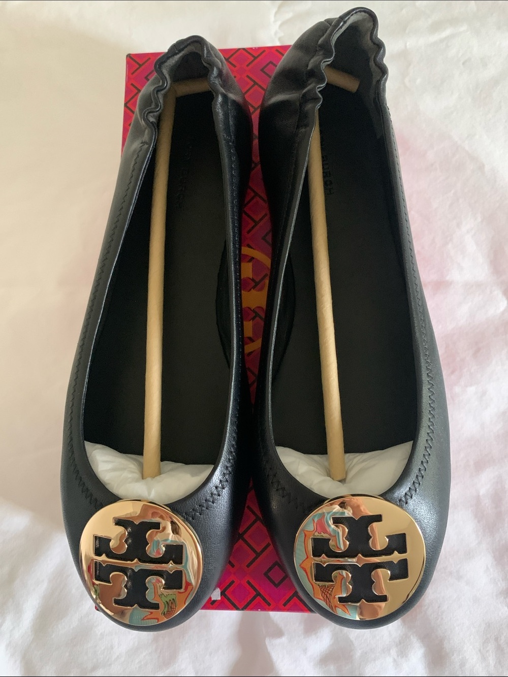 Tory Burch Black Leather Minnie Travel Ballet Flats with Gold Logo s.9.5 - Picture 4 of 8